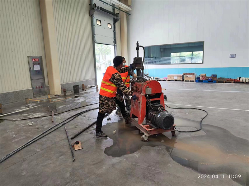 恩施厂房地面下沉塌陷注浆加固施工